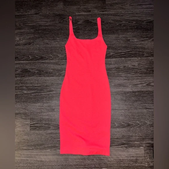 neon pink dress zara Zara & a few other pieces Ive picked up recently the pink dress at the end is incredible!!! , Comment LINKS & Ill send you all the outfit links straight to your DMs , Such beautiful pieces wow!